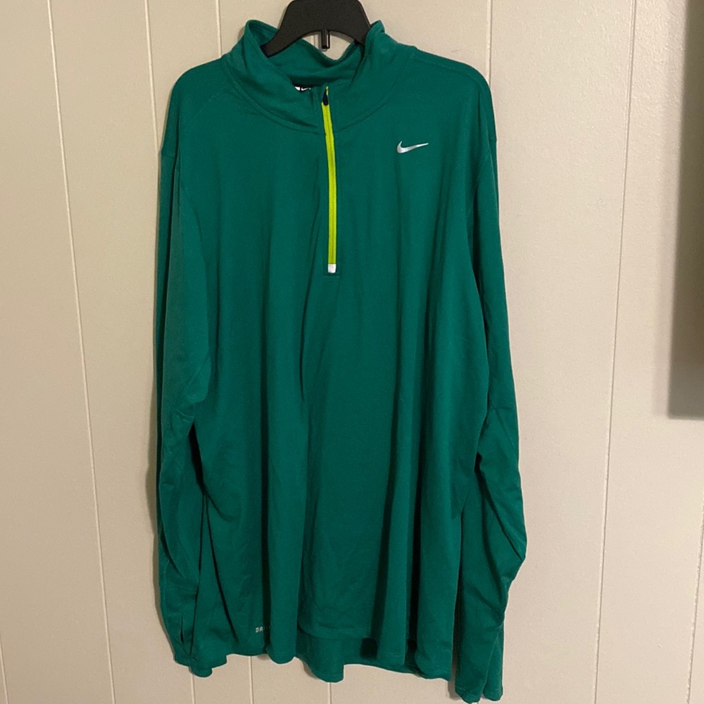 Nike LS quarter zip - NWOT
